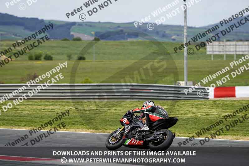 cadwell no limits trackday;cadwell park;cadwell park photographs;cadwell trackday photographs;enduro digital images;event digital images;eventdigitalimages;navarra;no limits trackdays;peter wileman photography;racing digital images;trackday digital images;trackday photos